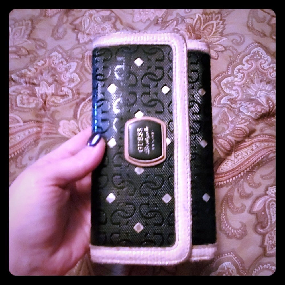 Black and brown wallet